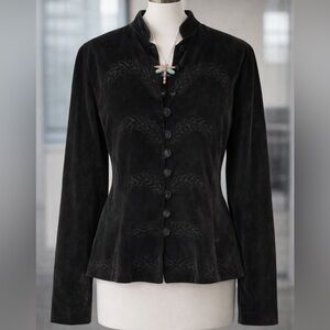 Giving 70s Stevie Nicks Boho vibes!  Black Velvet Women's Jacket Top